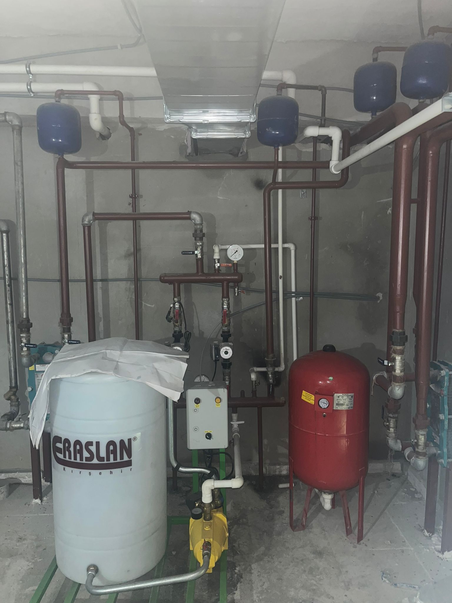 Genleşme tankı ve hidrofor tesisatı